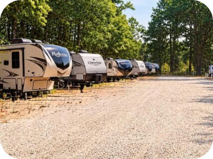 Spacious full hookup RV sites at Roses RV River Resort in Millbrook, Alabama